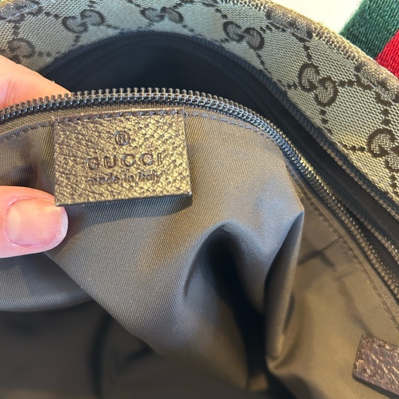 Authentic Gucci Diaper Bag with dustbag - Picture 5 of 8